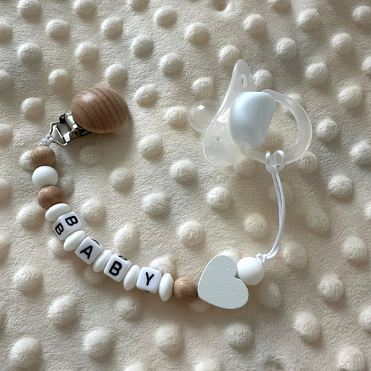 Attache-tétine « Petit Cœur de Bois »